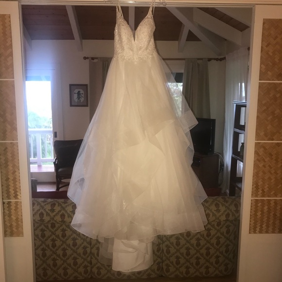 Ball Gown Sweetheart Wedding Dress - Picture 6 of 9